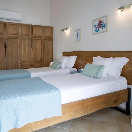 Ionian Calm * Vasiliki